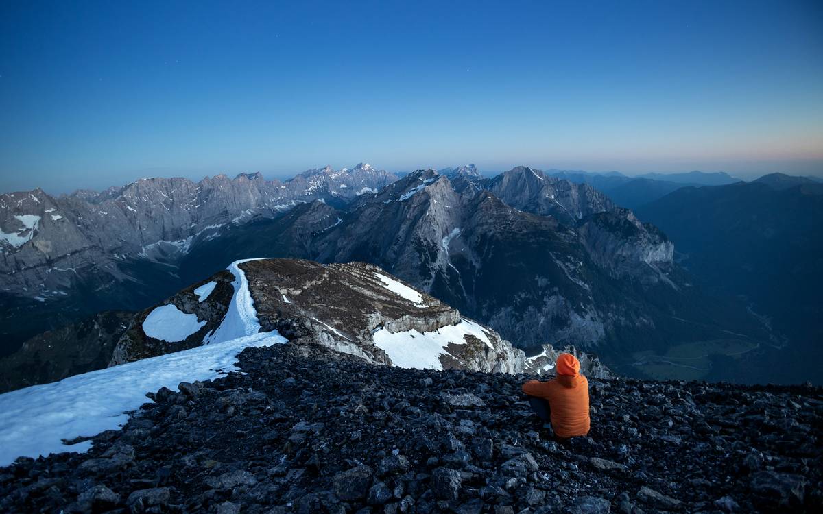 Shield Summit Climbing: 7 Proven Tips to Avoid Painful Mistakes